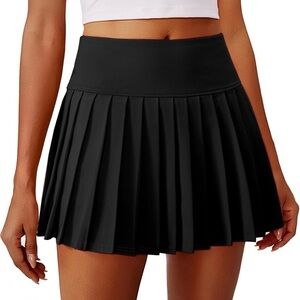 NWT Pinspark Women’s Athletic Pleated Black Skort / Size small